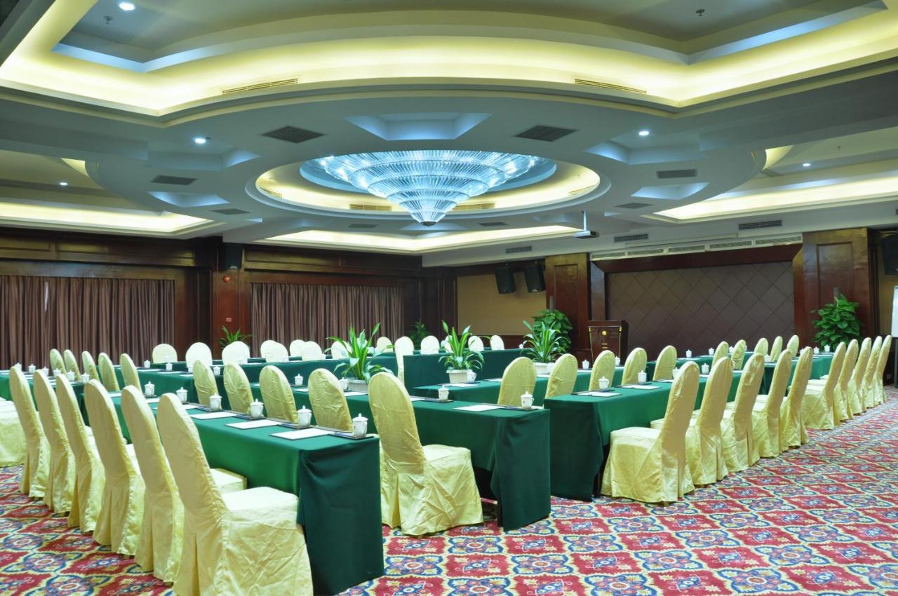 Zhuhai Nanyang Seascape Hotel Экстерьер фото